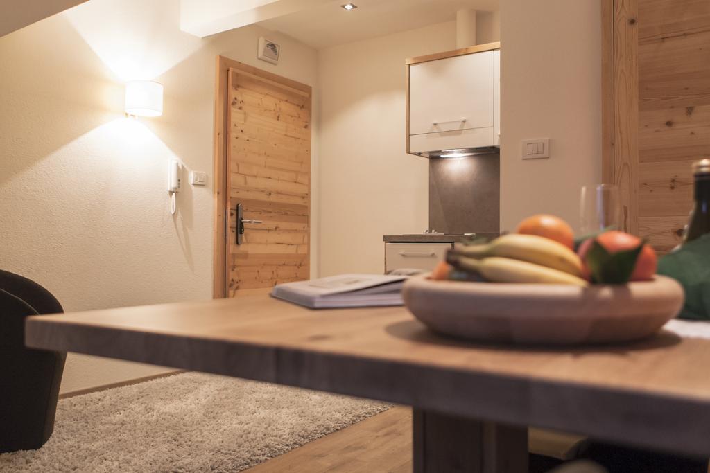 Apartments Schneider Lutago Kamer foto